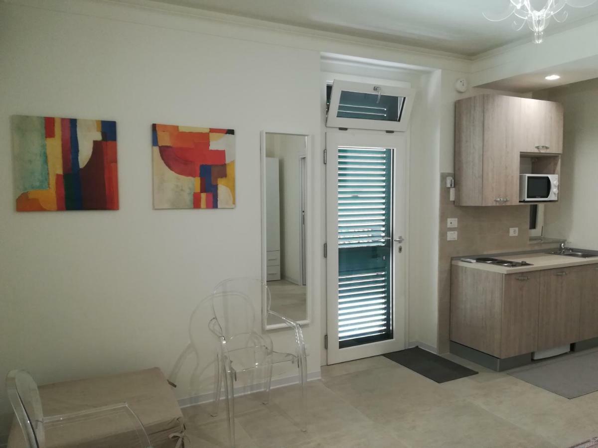 Guest House B&B Via Marina 레조디칼라브리아 외부 사진